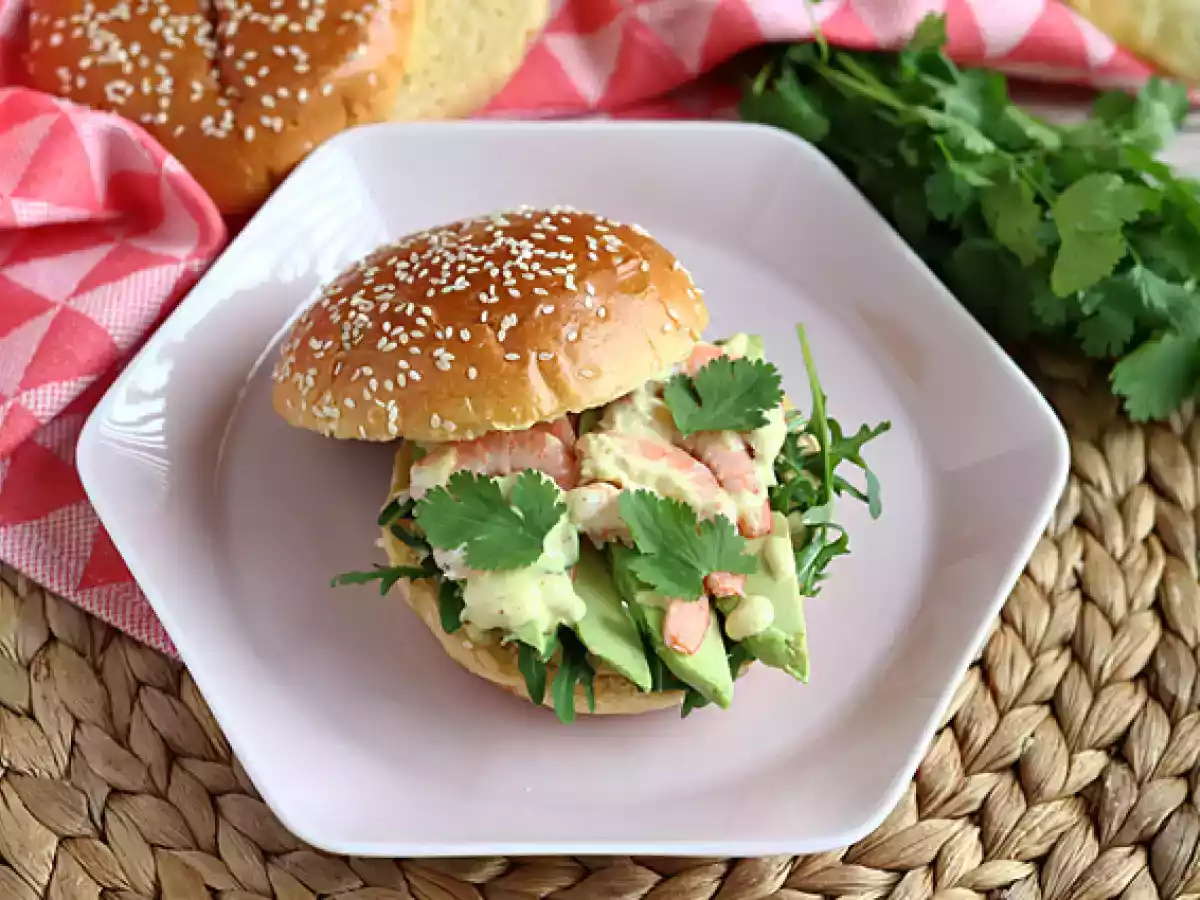 Broodje garnalen, avocado en koriander - foto 3