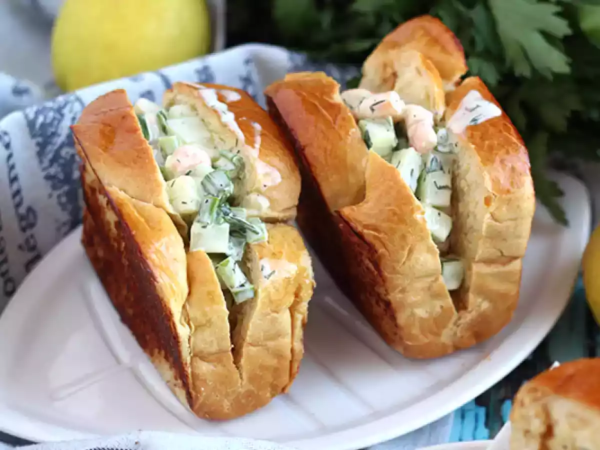 Broodje garnalen met brioche (prawns roll)