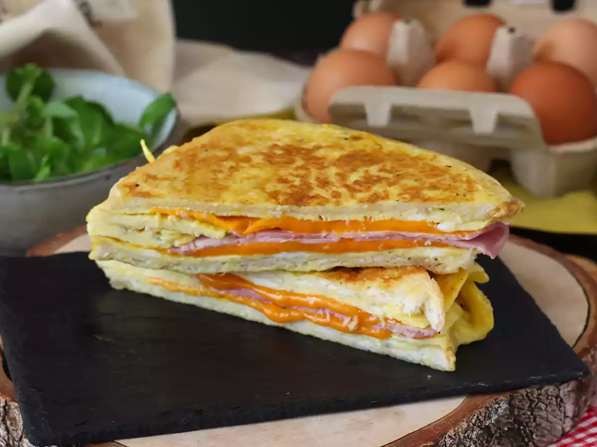 Broodje omelet express - Franse toast omelet sandwich - Eiersandwich hack