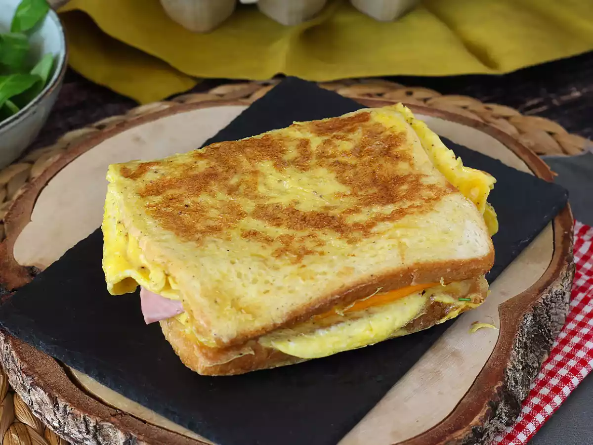 Broodje omelet express - Franse toast omelet sandwich - Eiersandwich hack - foto 2