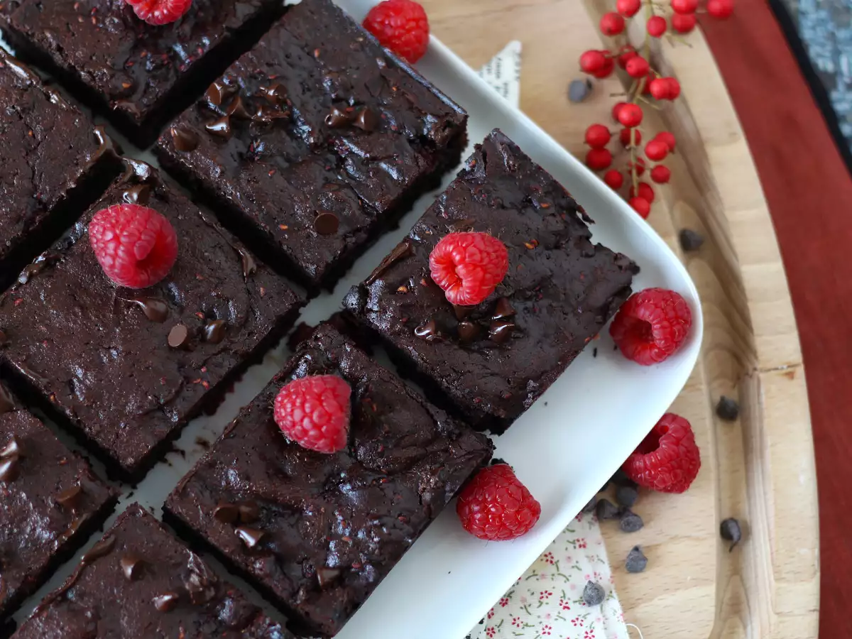Brownie met chocolade en frambozen: pure verwennerij! - foto 6