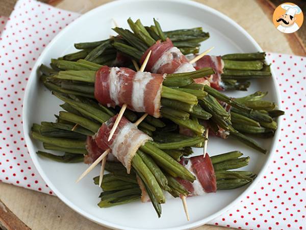 Bundels van sperziebonen en gerookt spek - foto 4