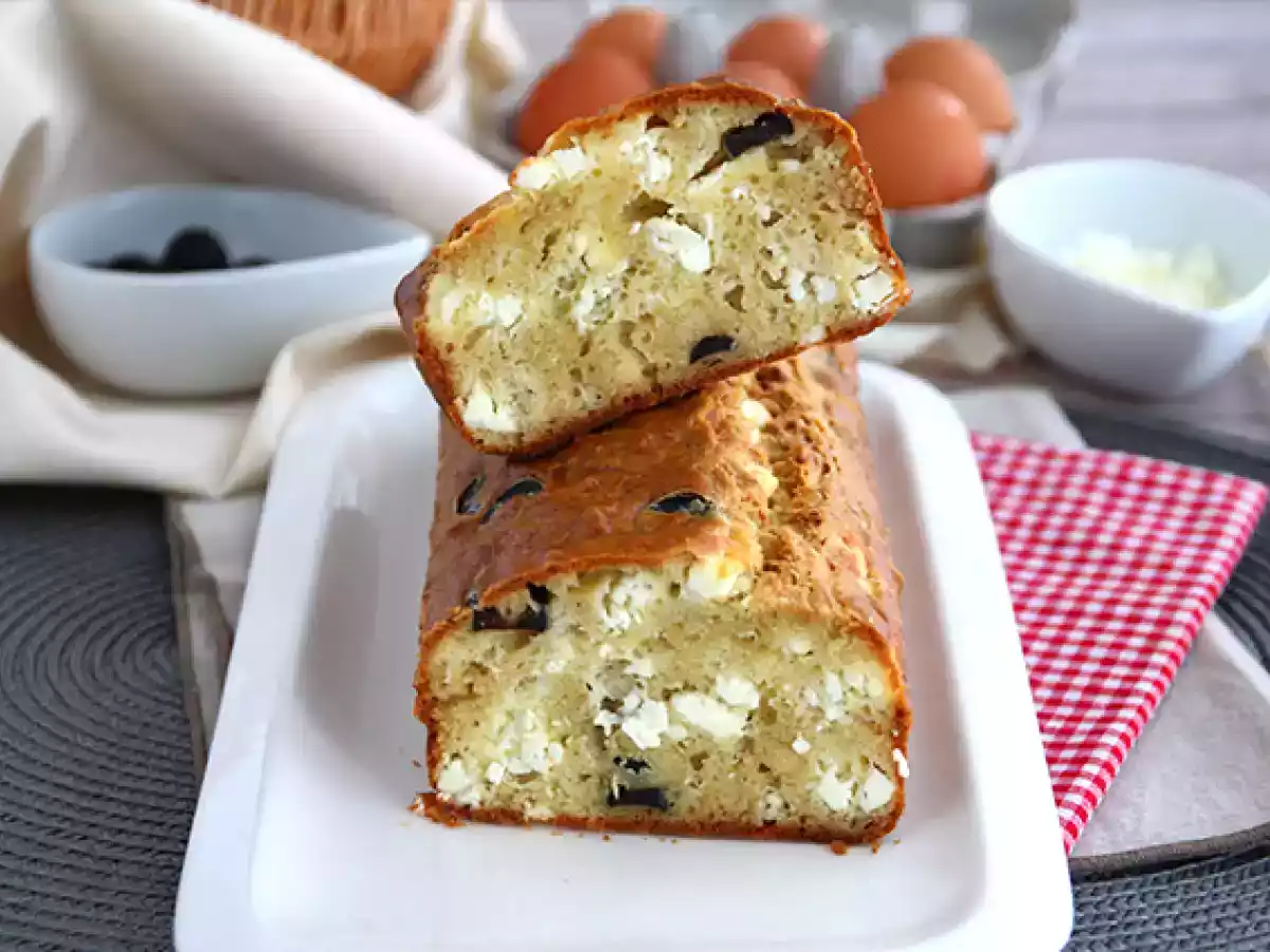 Cake met zwarte olijven en feta - foto 5