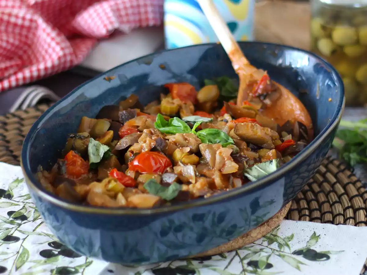 Caponata siciliana, het onmisbare snelle en makkelijke Italiaanse recept
