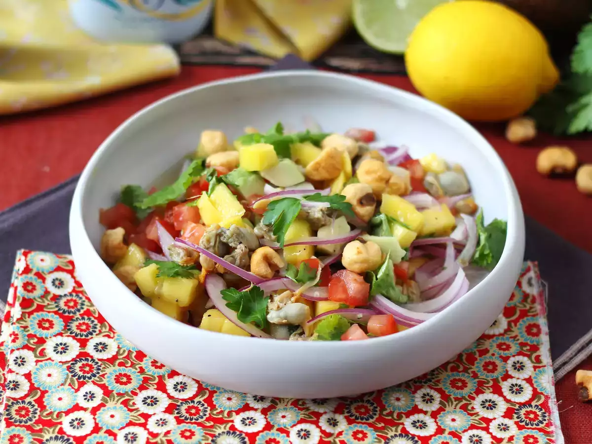 Ceviche met kokkels uit blik