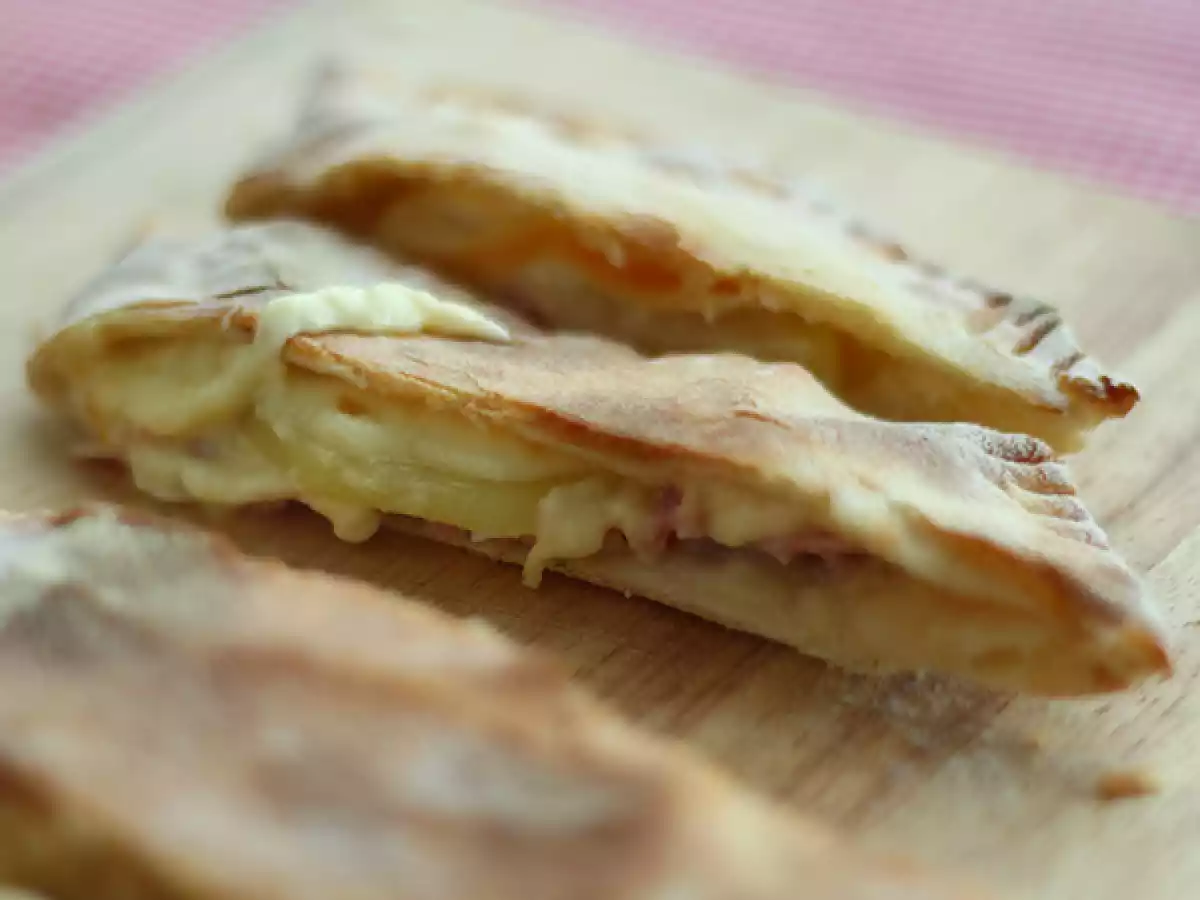 Chausson met raclette, de Savoyaardse calzone - foto 3