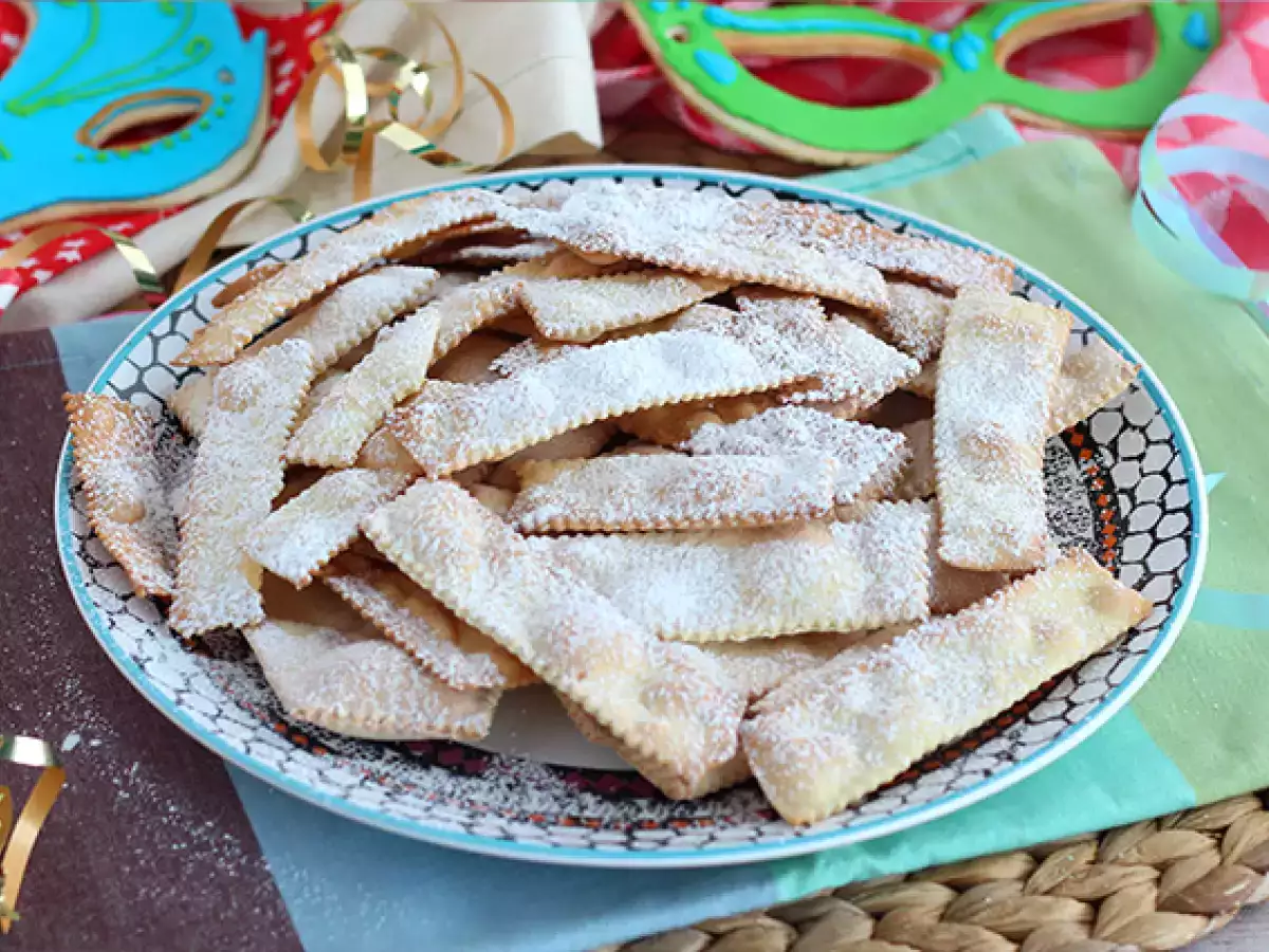 Chiacchiere di Carnevale – Italiaanse carnavalskoekjes uit de oven - foto 3