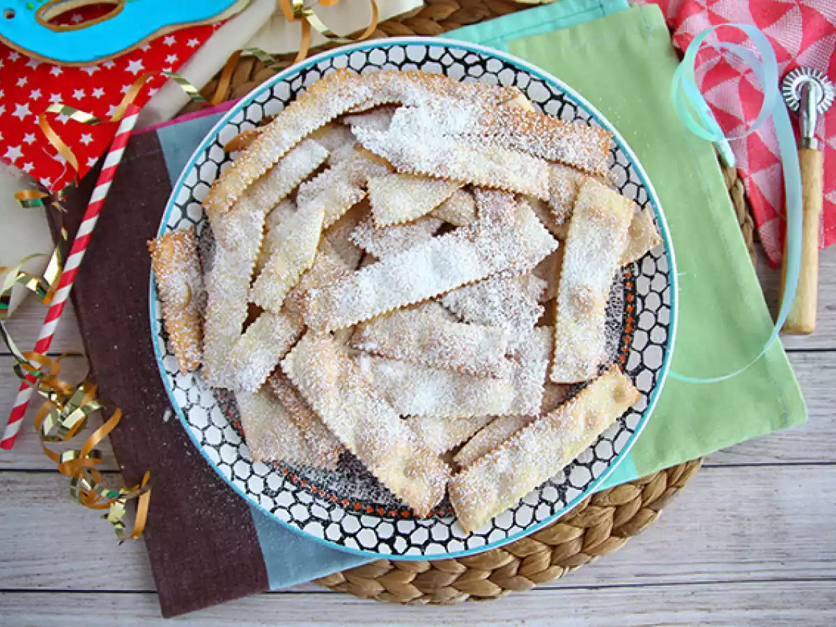 Chiacchiere di carnevale - Italiaanse gebakken bugnes