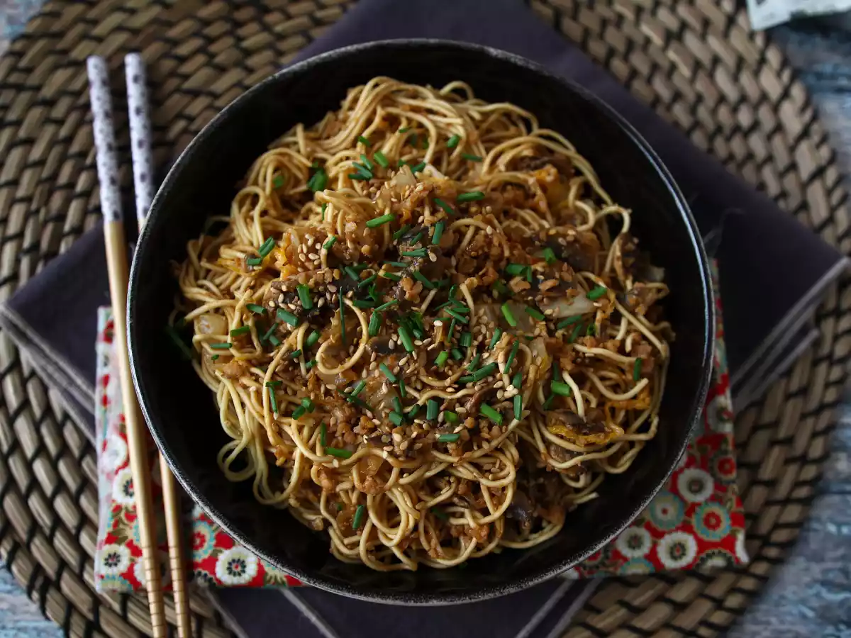 Chinese noedelwok (groenten en getextureerd soja-eiwit) - foto 3