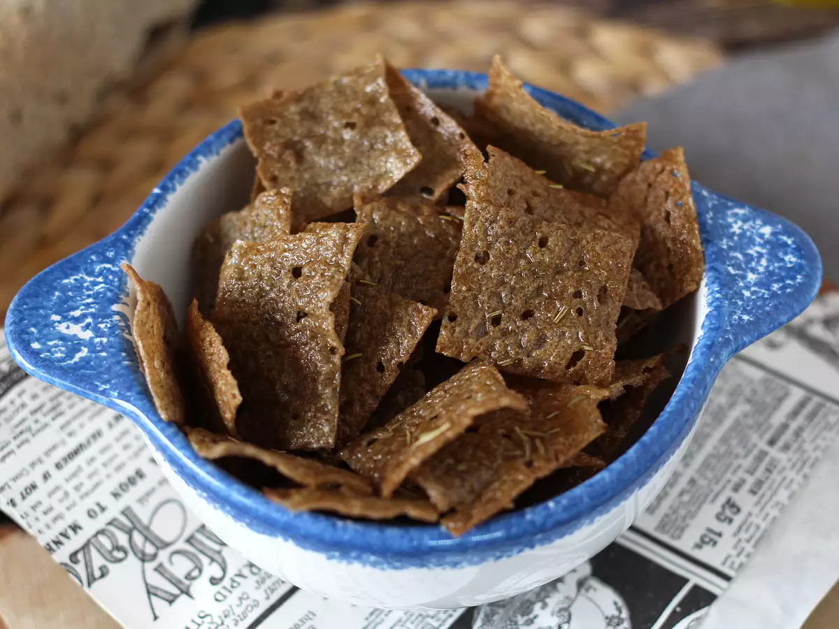 Chips van boekweitpannenkoeken: ideaal voor bij de borrel! - foto 3