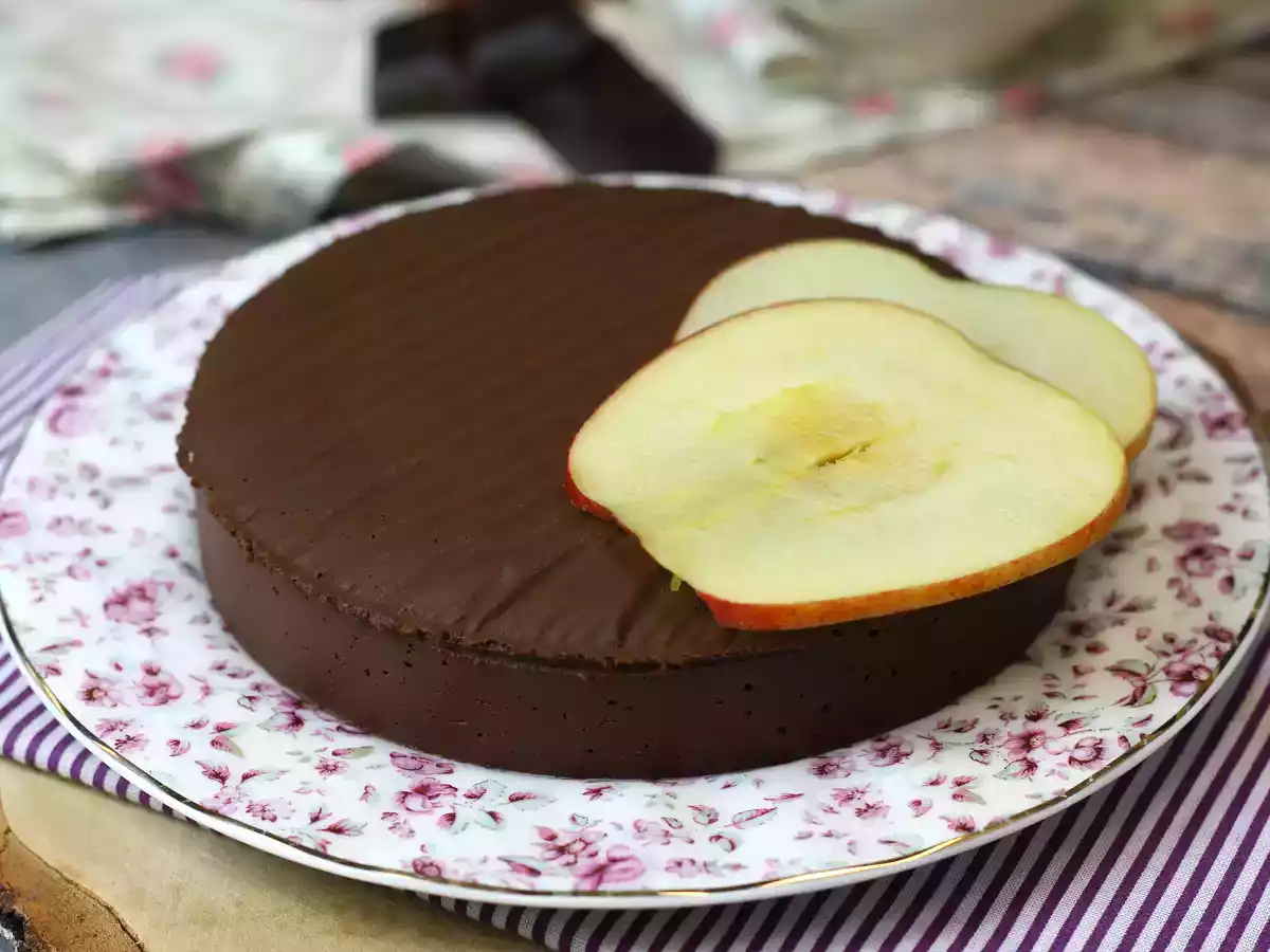 Chocolade appel fudge, een supermakkelijk dessert om te maken met maar 2 ingrediënten! - foto 4