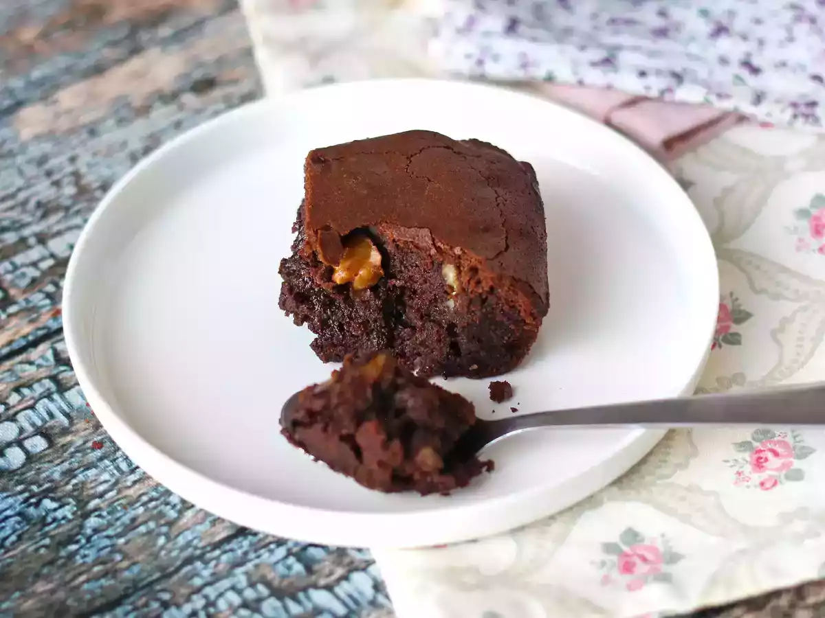 Chocolade en walnoot brownie in de friteuse - foto 2