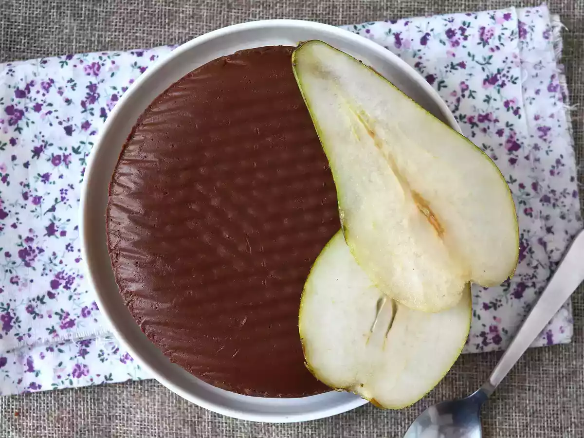 Chocolade peren fudge, een supermakkelijk dessert om te maken met maar 2 ingrediënten! - foto 4