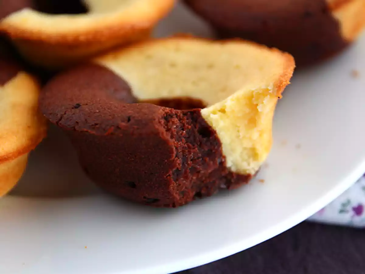 Chocolade-vanillecake met dubbele smaak en chocoladehart - foto 4