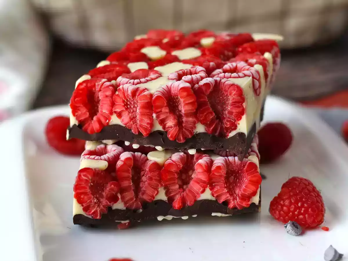Chocoladereep in Franui-stijl met frambozen, witte chocolade en pure chocolade!