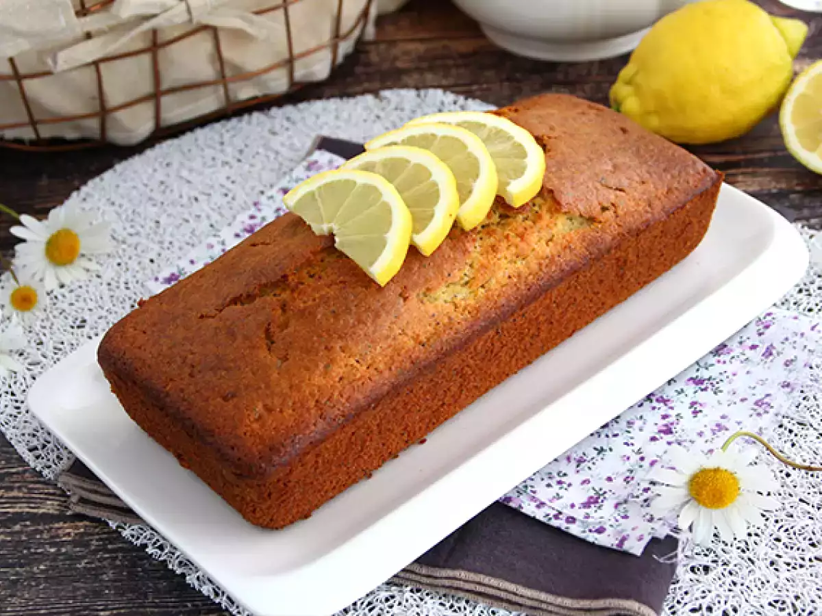 Citroencake met maanzaad