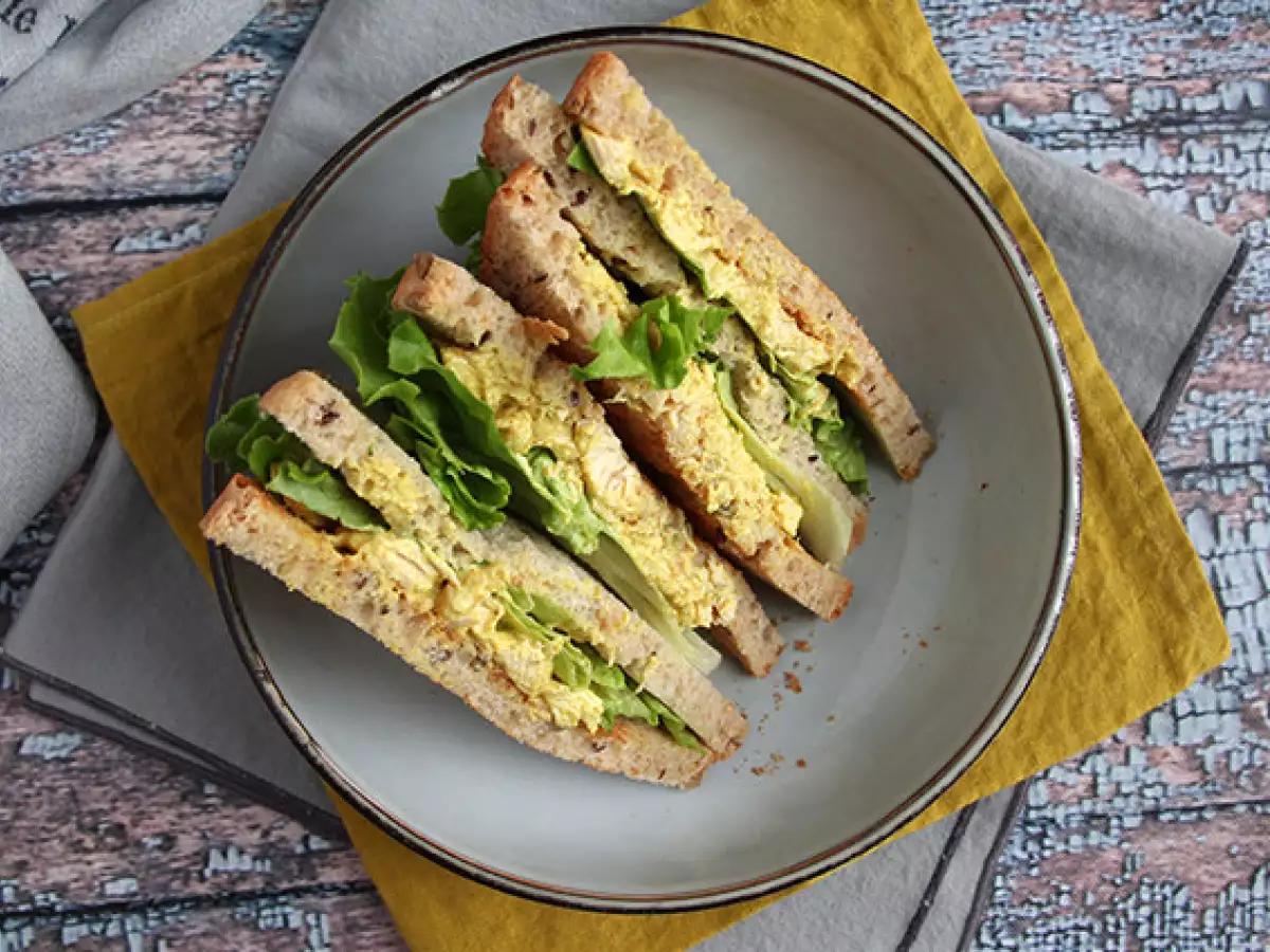 Club sandwich met kipkerrie - foto 2