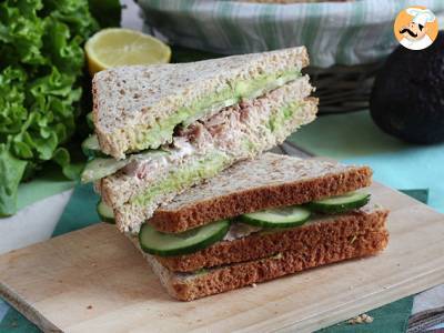 Club sandwich met tonijn en avocado