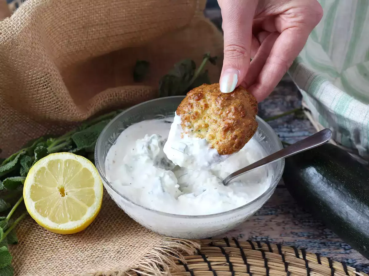 Courgettebeignets uit de Airfryer met yoghurt-fetasaus - foto 3