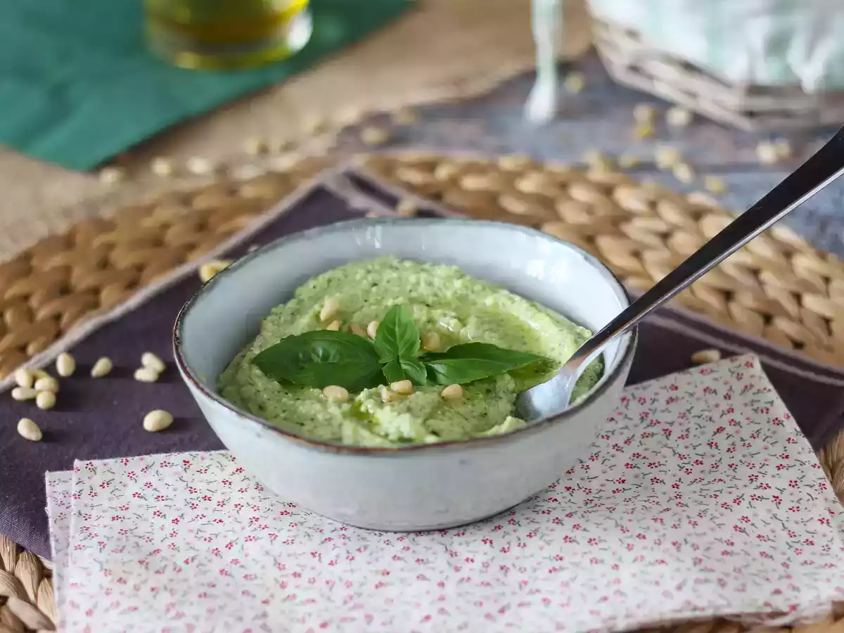 Courgettepesto, het snelle en lekkere recept zonder koken - foto 5