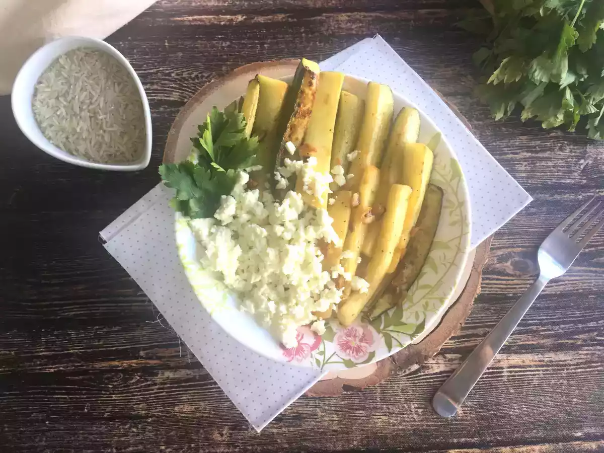 Courgettes met citroen en feta