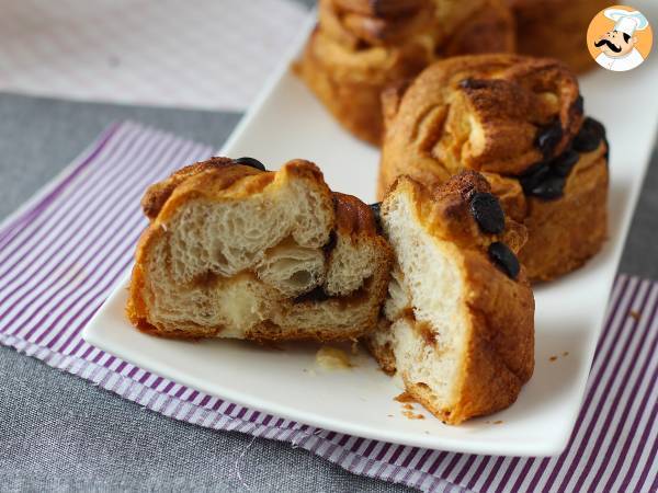 Cruffins, de combinatie van een croissant en een muffin, met custard en chocolade - foto 6