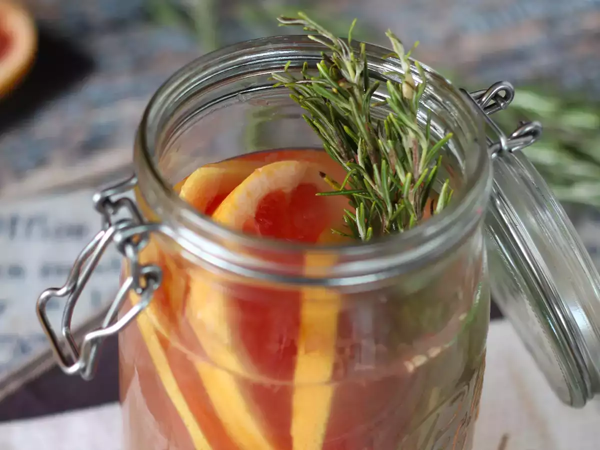 Detoxwater met grapefruit en rozemarijn: zonder toegevoegde suiker - foto 2