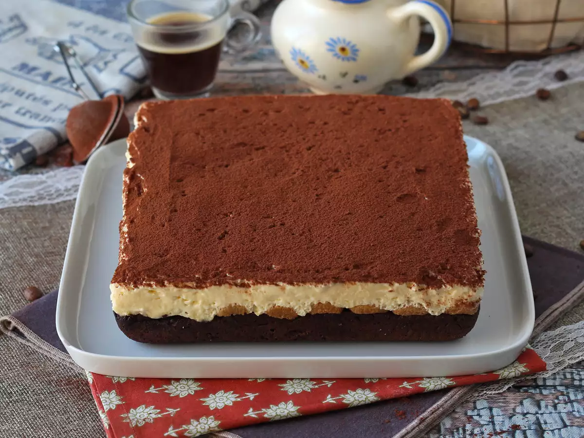 Dol op brownie en tiramisu? Dan is deze browniemisu-taart perfect voor jou! - foto 10