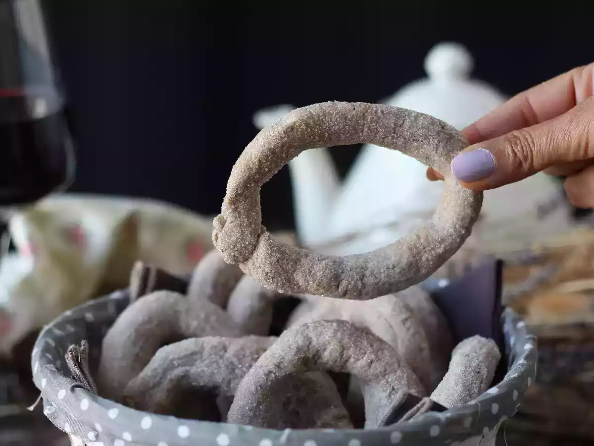 Donuts met rode wijn: oma's recept dat iedereen zou moeten kennen! - foto 4
