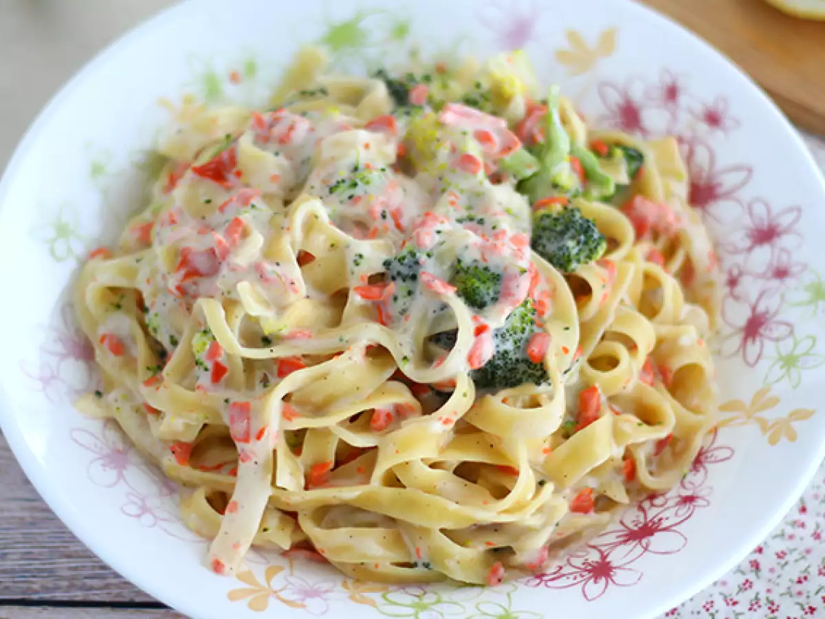 Eenpanspasta – tagliatelle met zalm en broccoli - foto 2