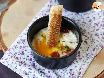 Eierschotel met geitenkaas en zongedroogde tomaten uit de Air Fryer!