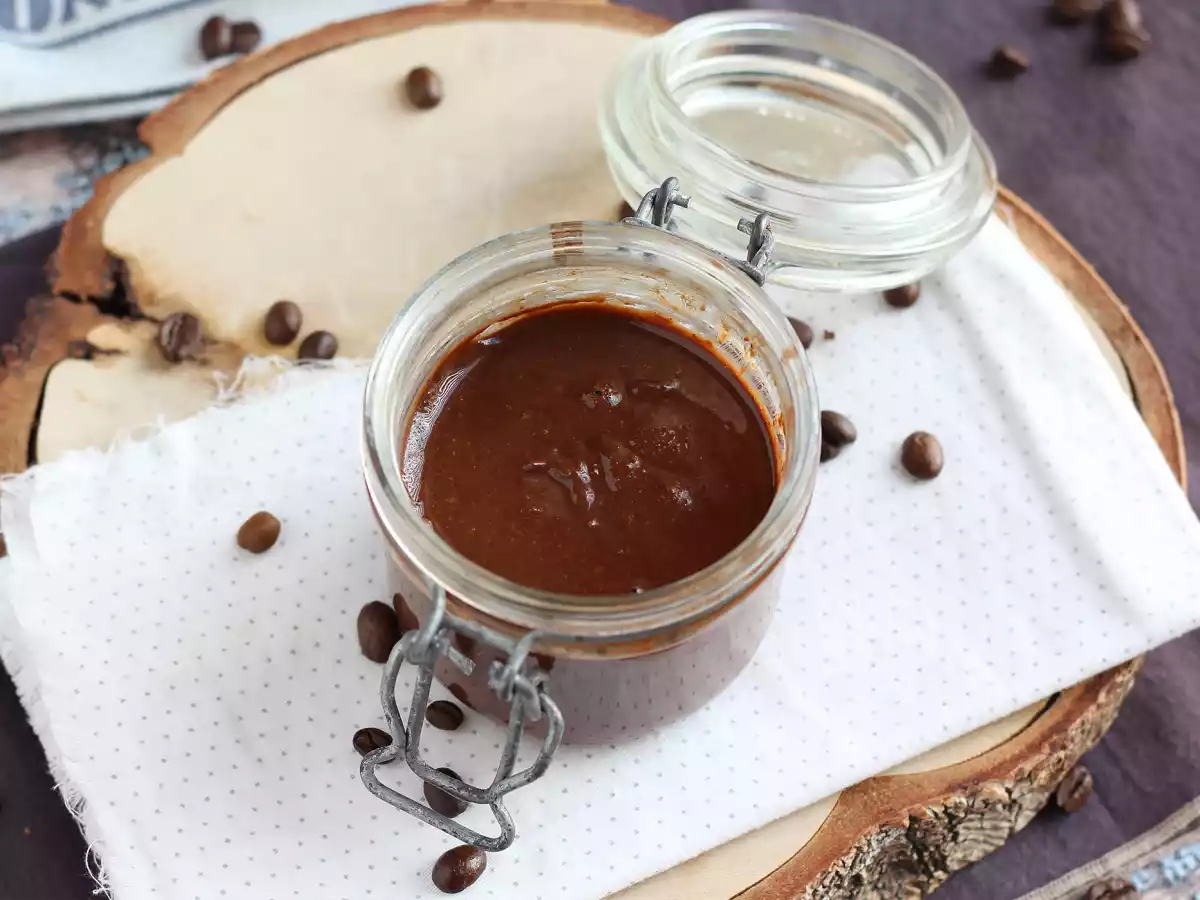 Eindelijk een broodbeleg voor koffieliefhebbers! Met chocolade en hazelnoten - foto 3