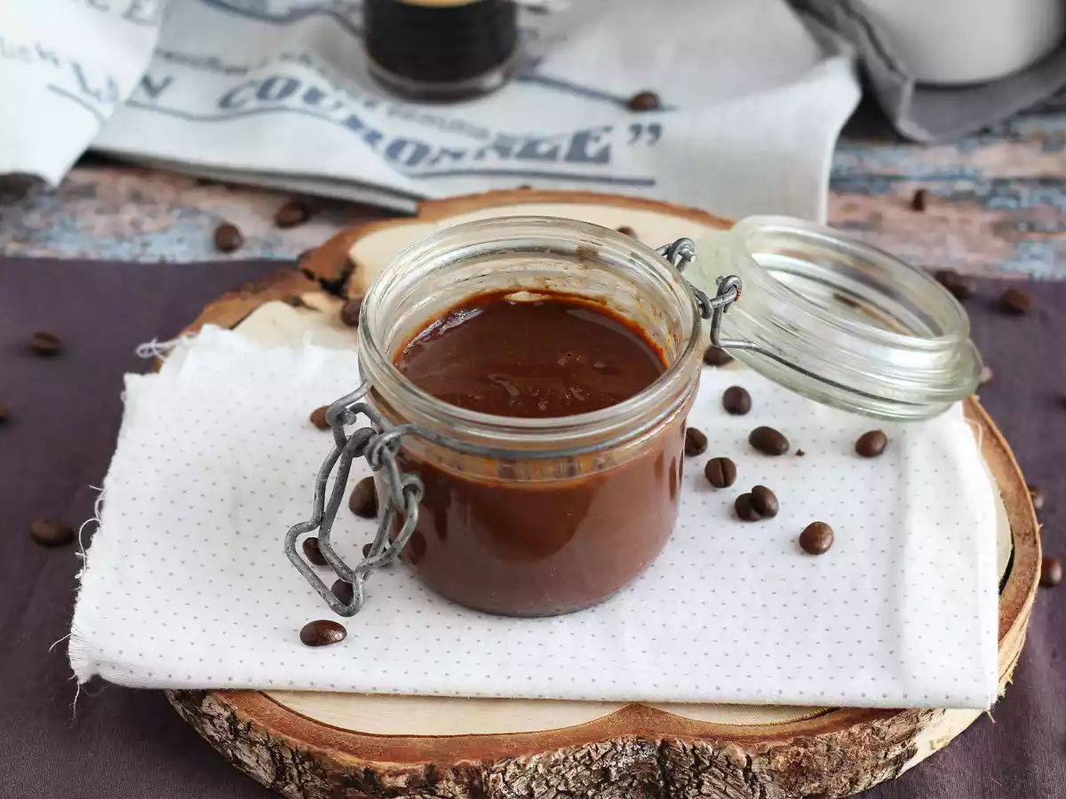 Eindelijk een broodbeleg voor koffieliefhebbers! Met chocolade en hazelnoten - foto 4