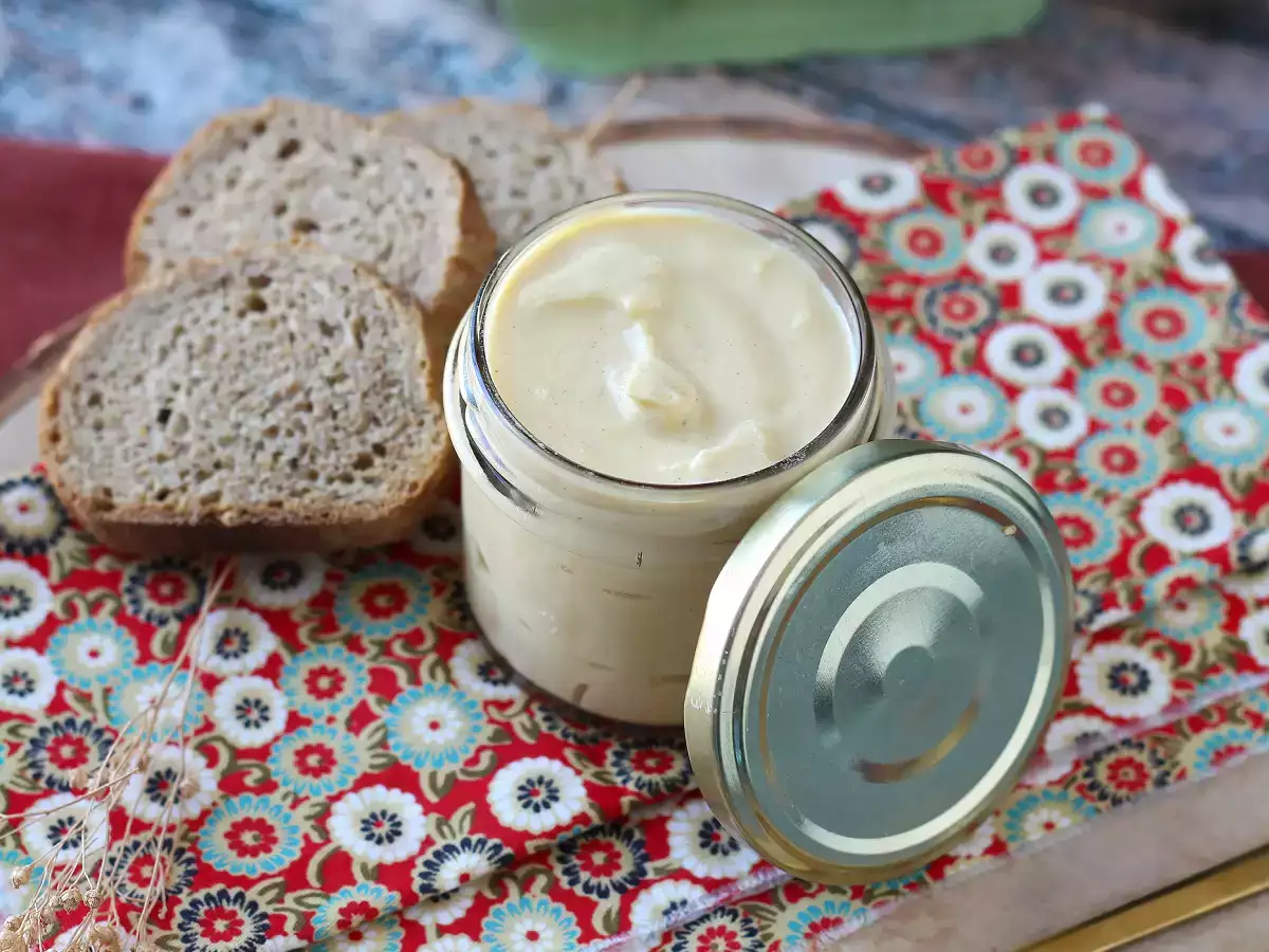 Eiwitrijke mayonaise van gekookte eieren: licht, smaakvol en zonder olie - foto 6