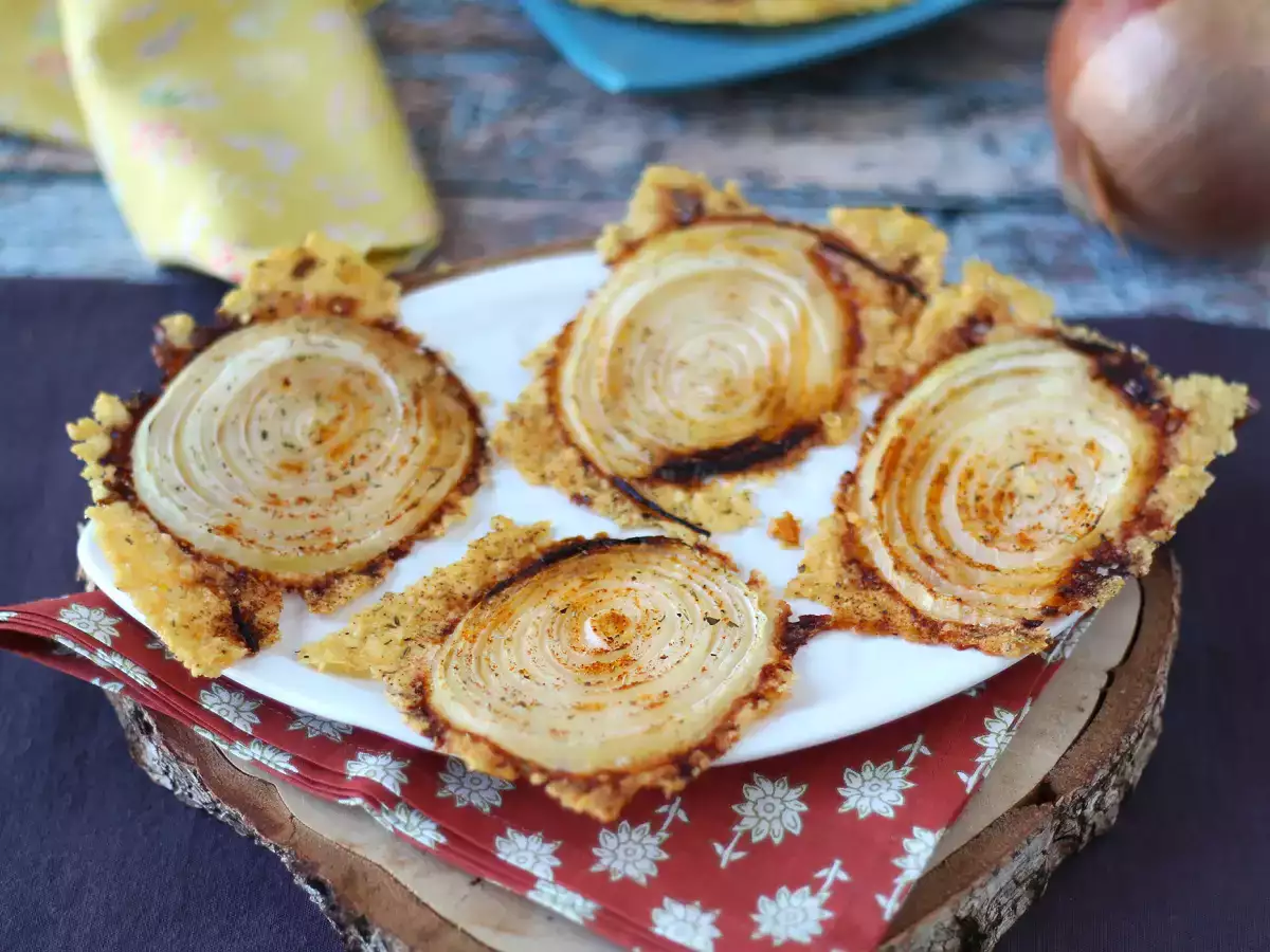 Extra knapperige zelfgemaakte chips met ui en Parmezaanse kaas - foto 2