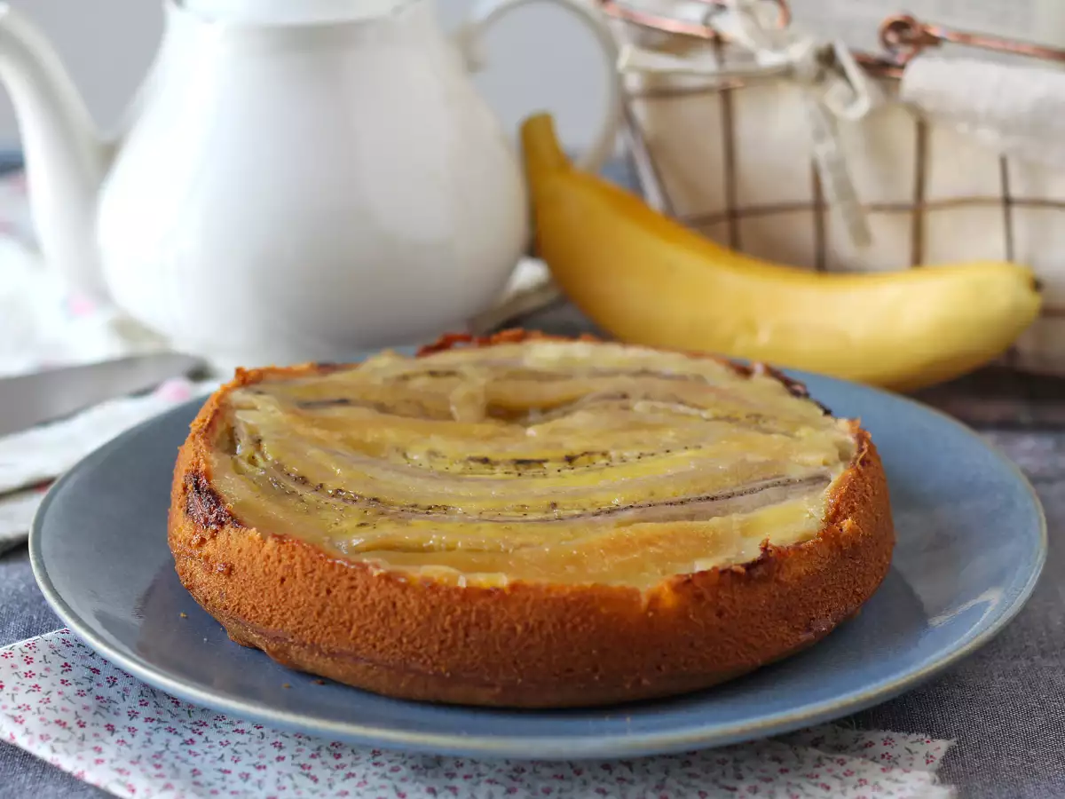 Extra smeuïge omgekeerde bananencake - foto 4