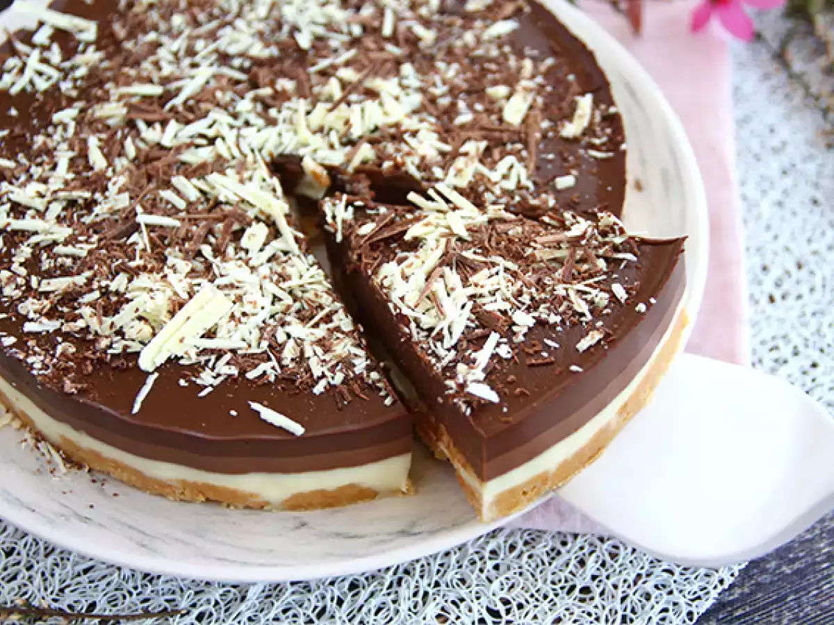 Extra smeuïge taart met 3 chocolades