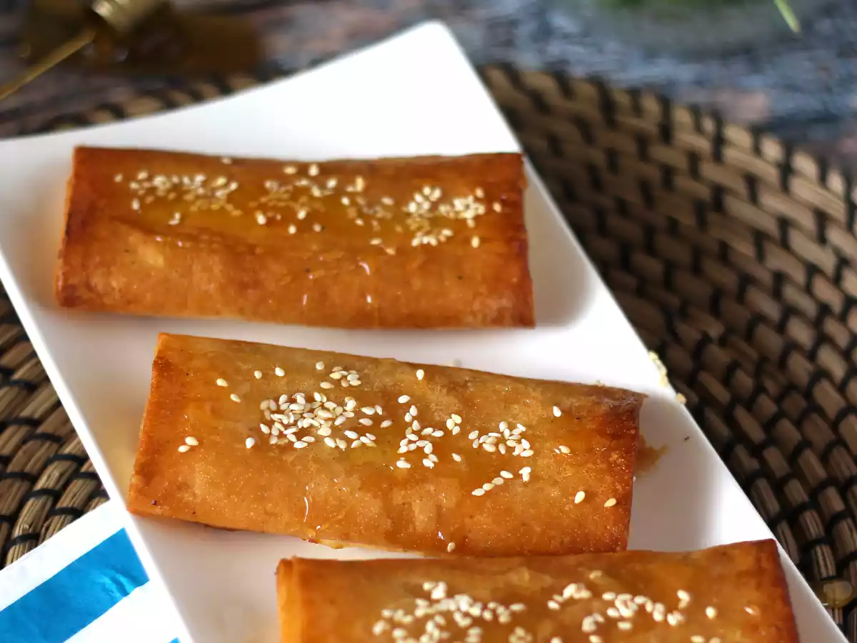 Feta Saganaki, het Griekse recept voor chips met feta en honing - foto 4