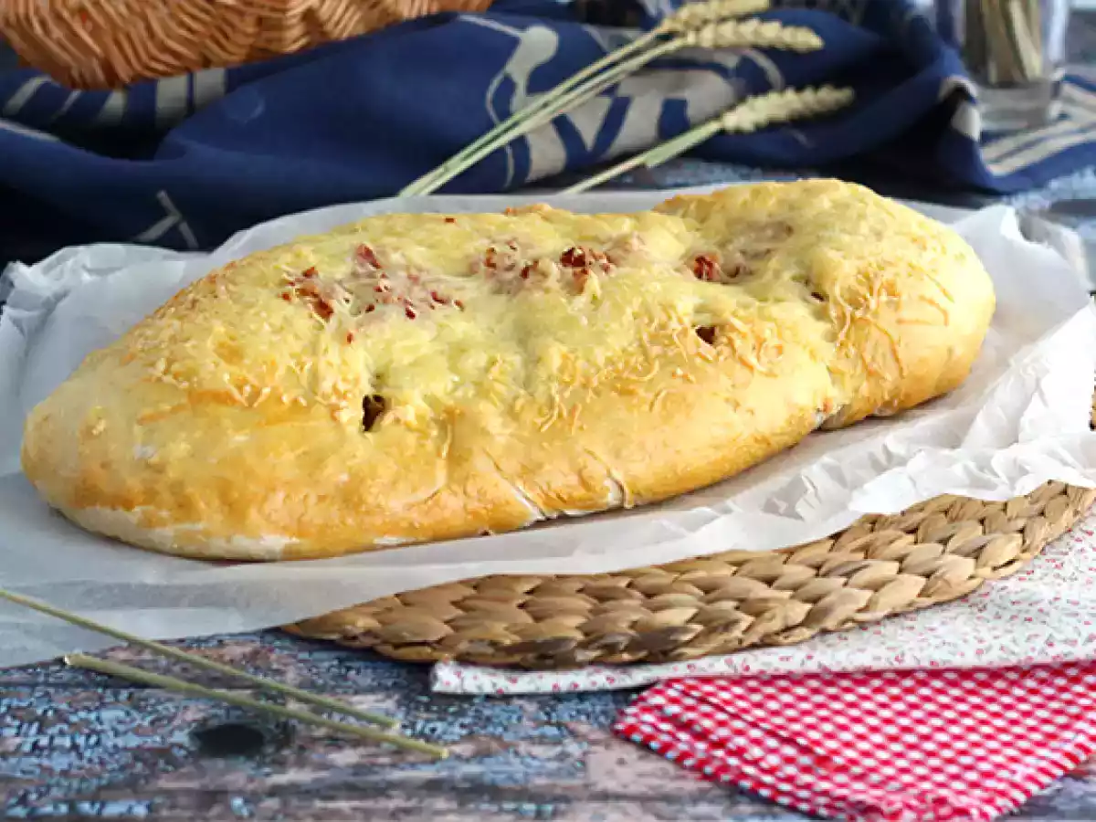 Fougasse met spek en uien
