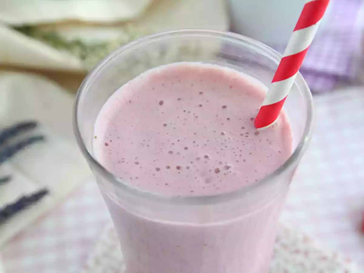 Frambozen- en aardbeienmilkshake - foto 2