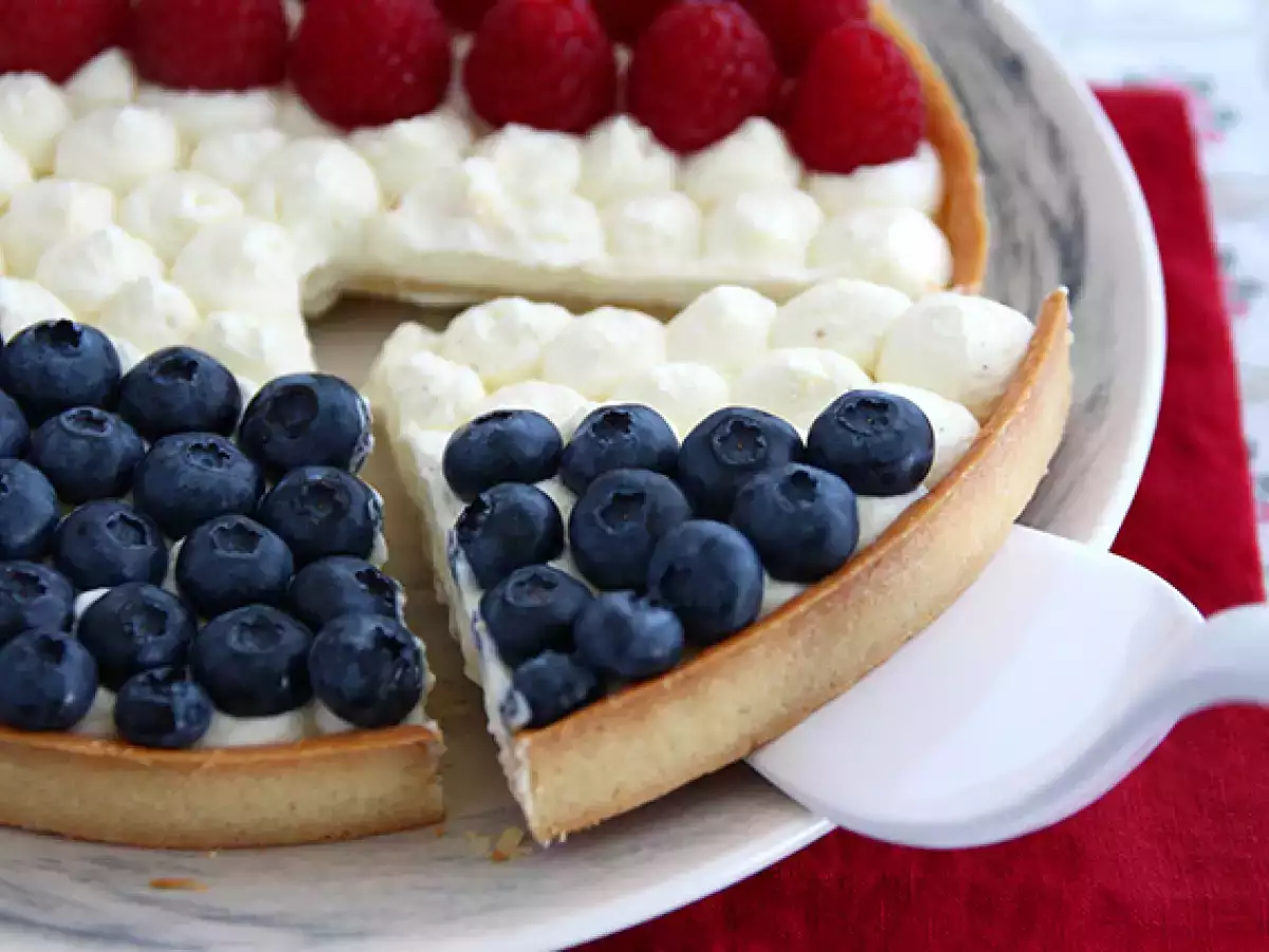 Franse taart in blauw, wit en rood - foto 4