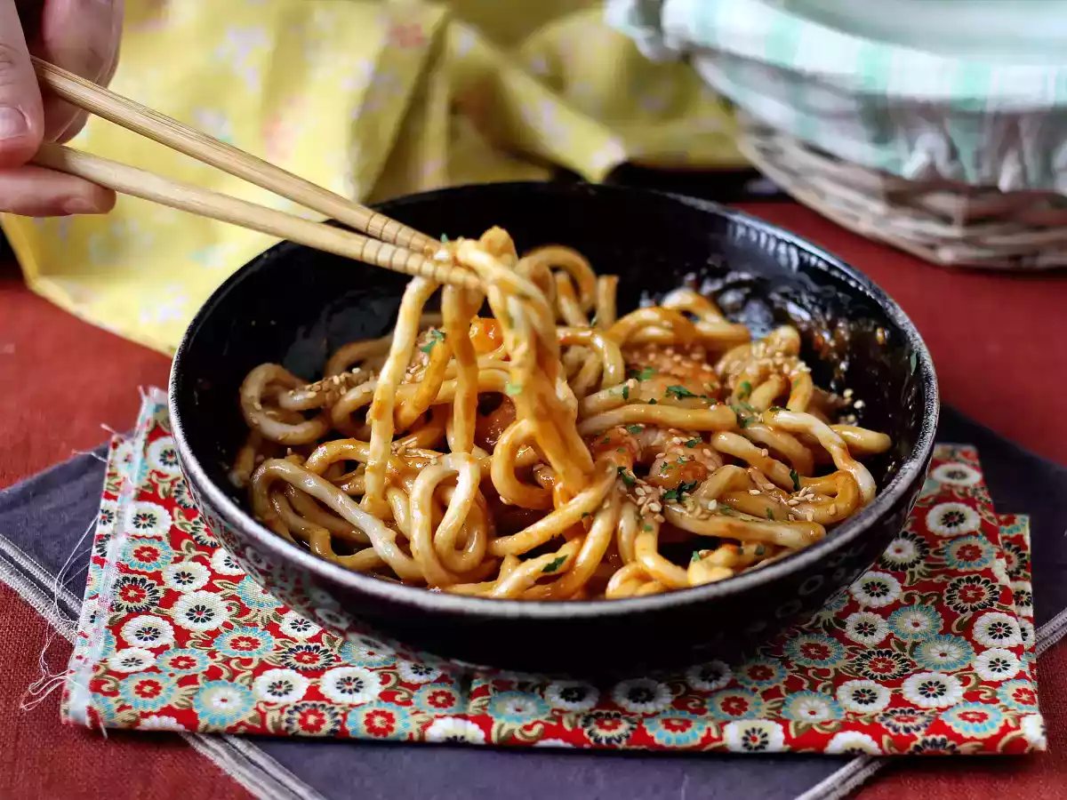 Garnalen udon noedels met pittige pindasaus - foto 4