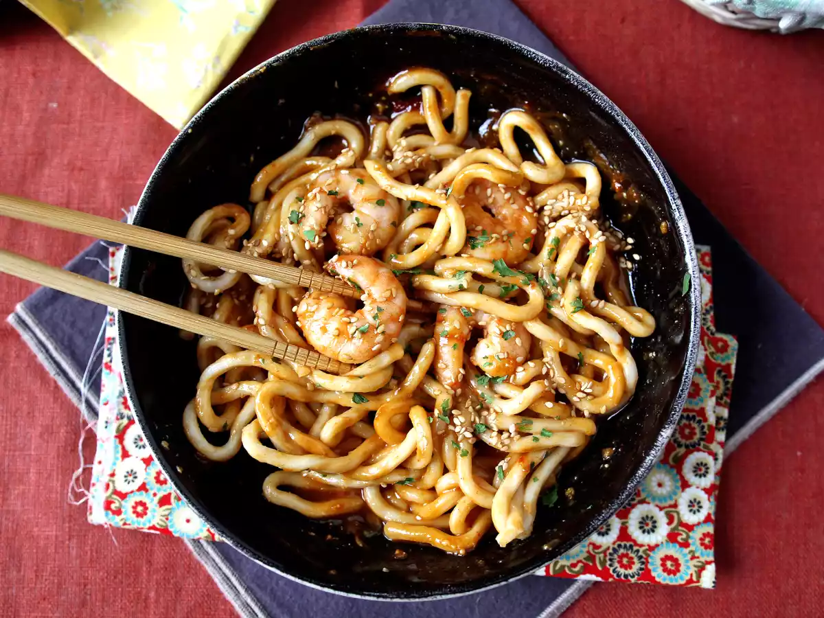 Garnalen udon noedels met pittige pindasaus - foto 6