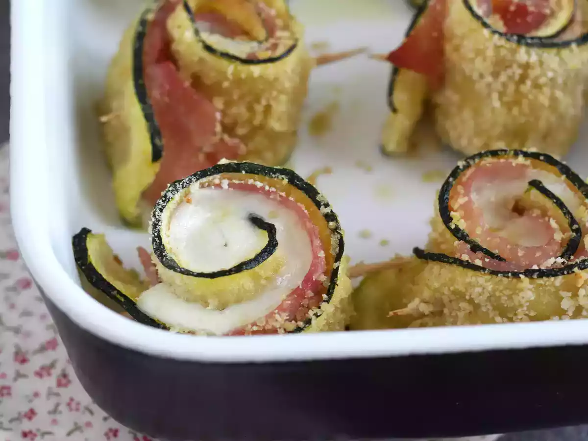 Gebakken courgetterolletjes met ham en scamorza kaas - foto 2