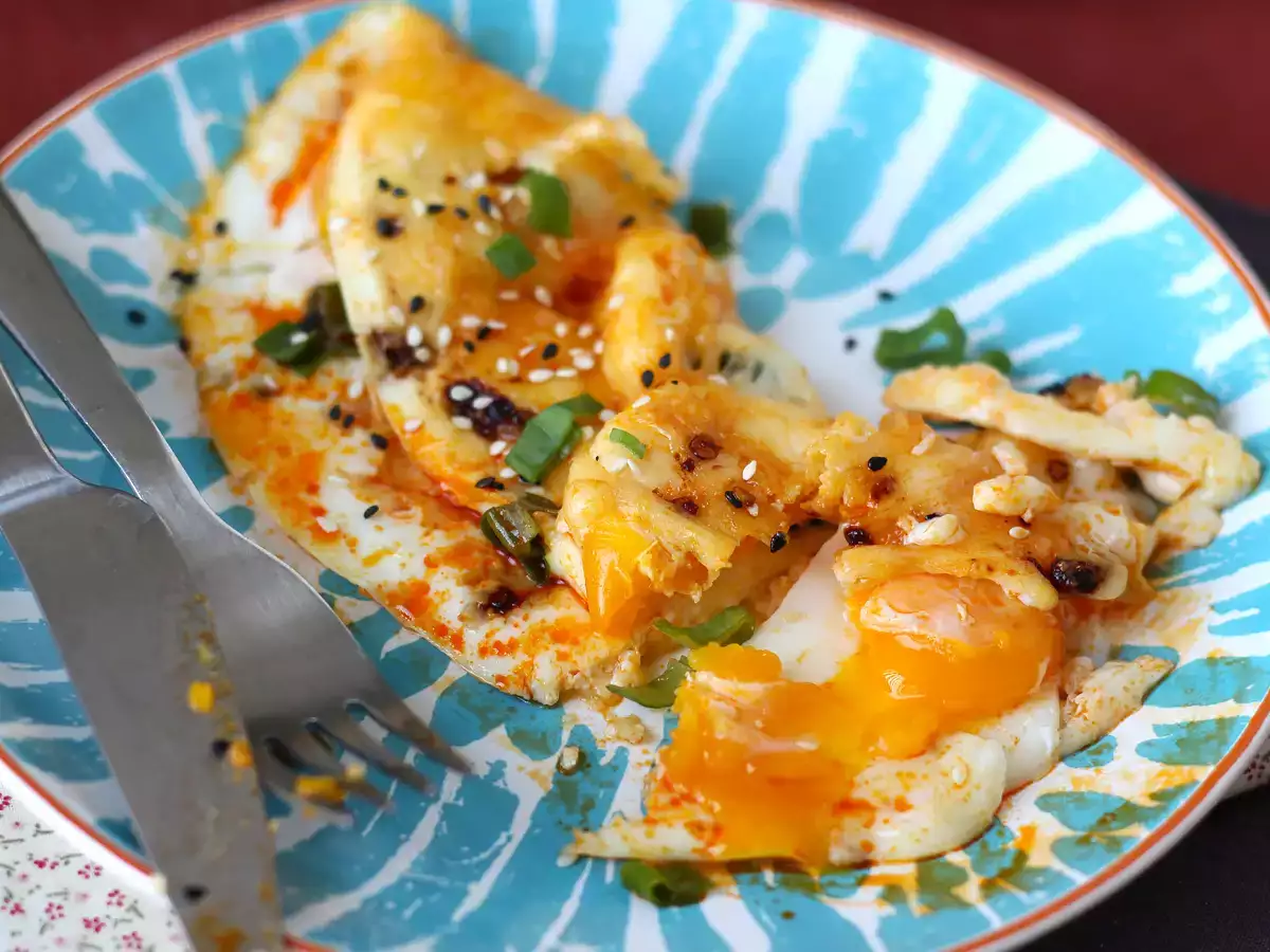 Gebakken eieren met honing en mozzarella, het zoete, zoute en pittige express-ontbijt! - foto 6