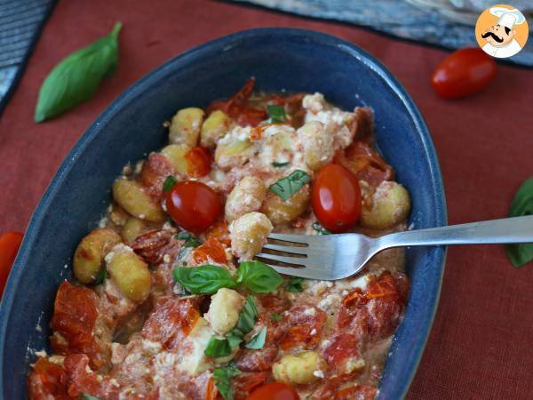 Gebakken feta gnocchi met Airfryer, een supersnel gerecht met kerstomaatjes en feta! - foto 2