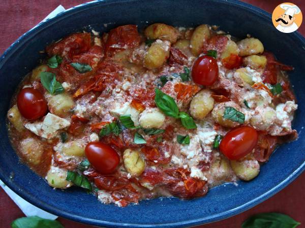 Gebakken feta gnocchi met Airfryer, een supersnel gerecht met kerstomaatjes en feta! - foto 3