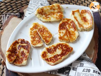 Gebakken halloumi zoetzuur met honing en rozemarijn