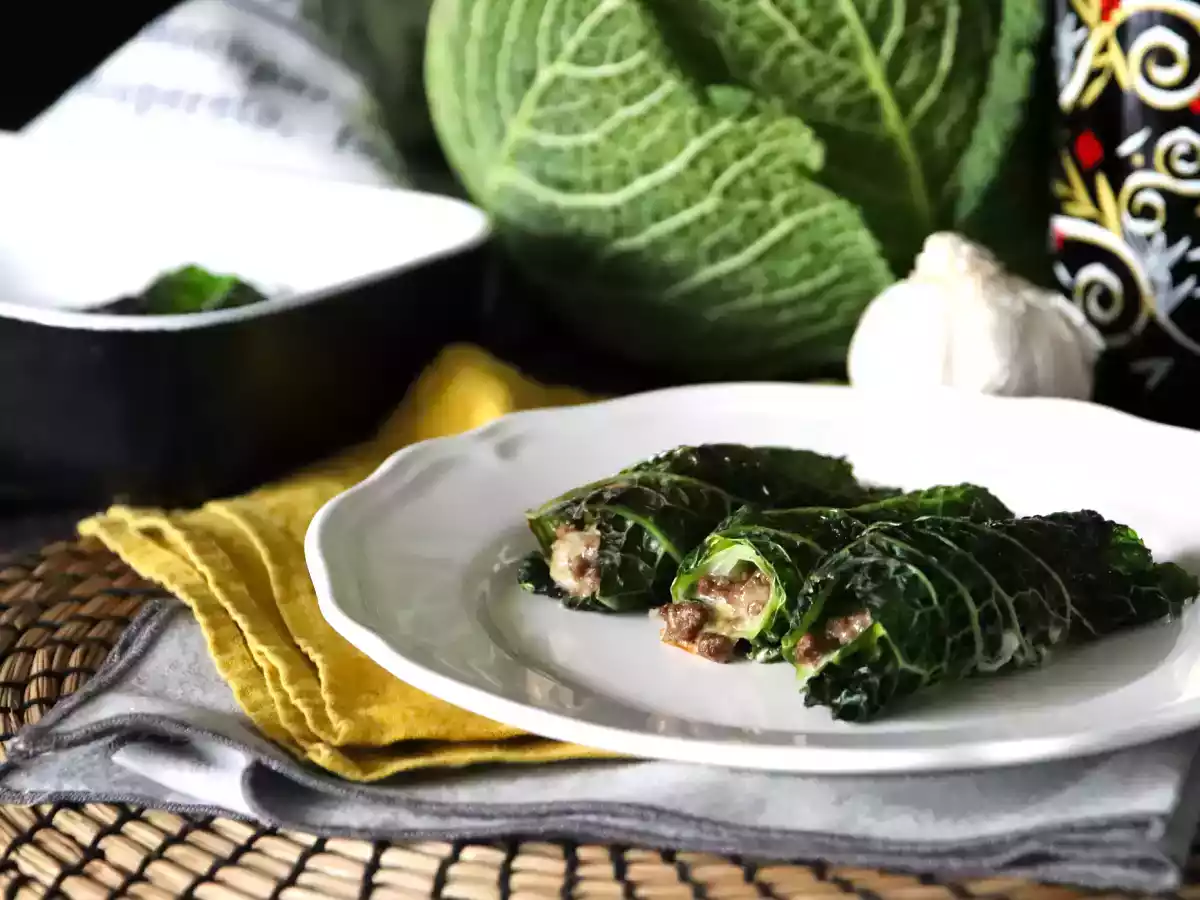 Gebakken savooiekoolrolletjes, het makkelijke en goedkope recept voor een gezinslunch