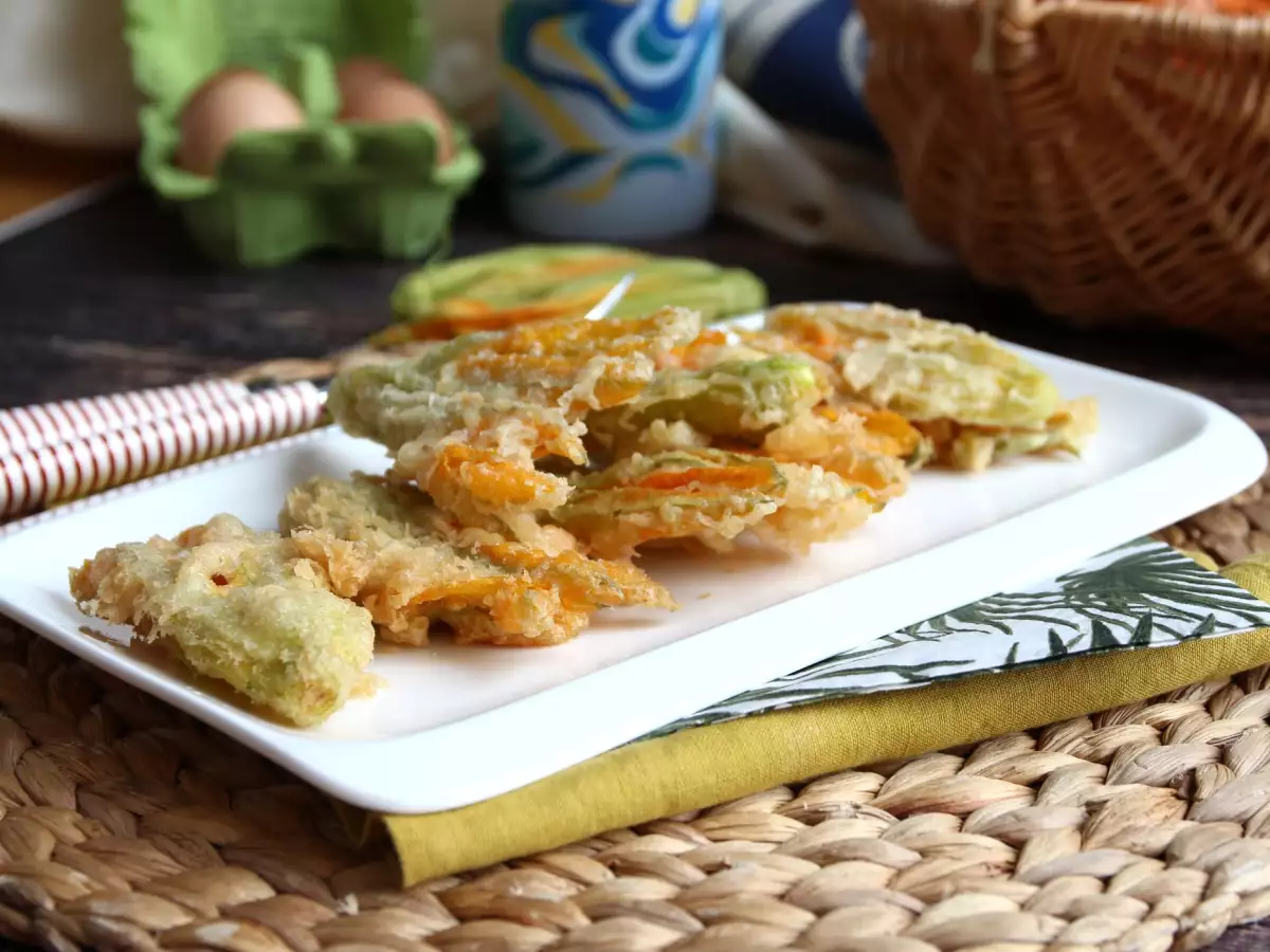Gefrituurde courgettebloemen: recept voor beslag met bruiswater - foto 7